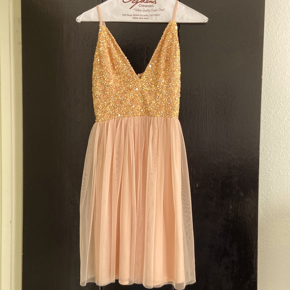 Lace and Beads Mini Dress size XS